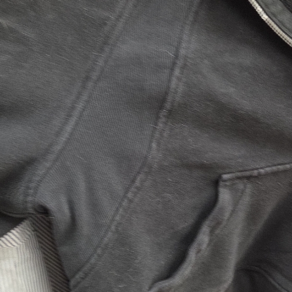 lululemon athletica Black Women's Cropped Hoodie - Picture 9 of 10